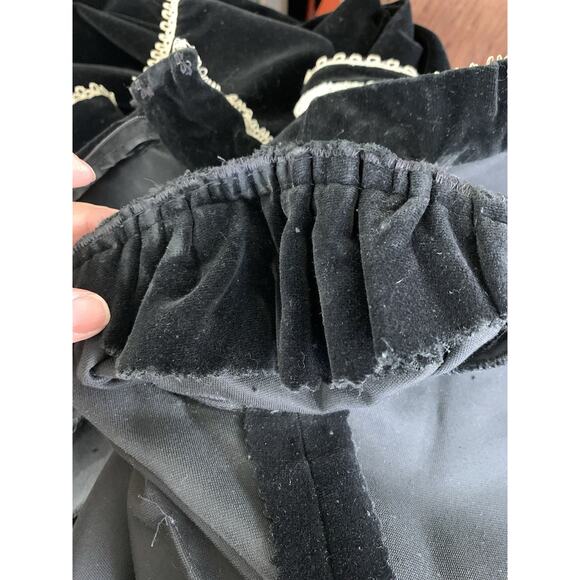 Vintage 1970’s Velvet Goth Prairie Victorian Dress Puff Shoulder Crochet Sz XS/S - Picture 14 of 15